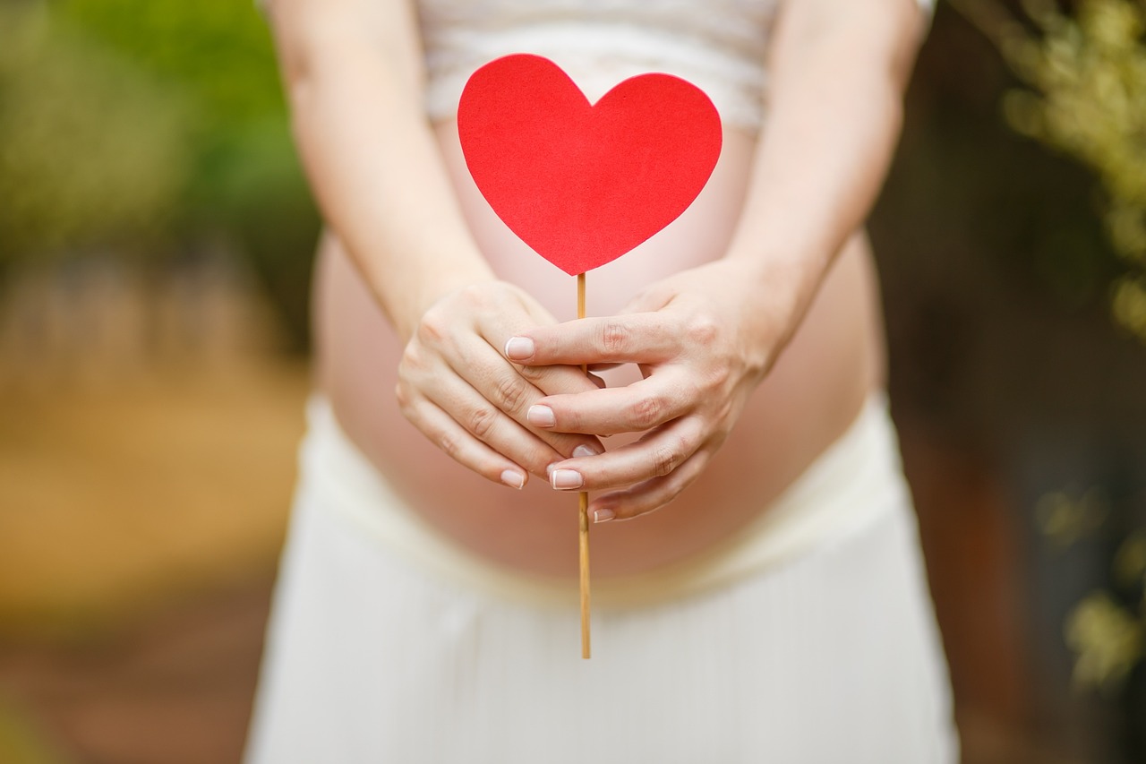 妊娠中に貧血になった！症状と対策、胎児への影響は？